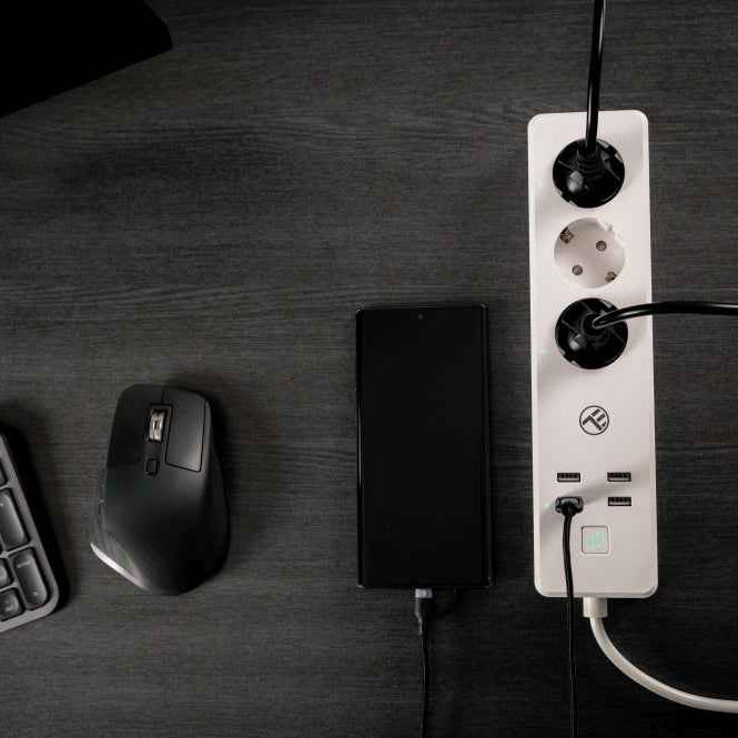 WiFi Power Strip 3 Outlets 4 USB 2200W 10A - TELLUR