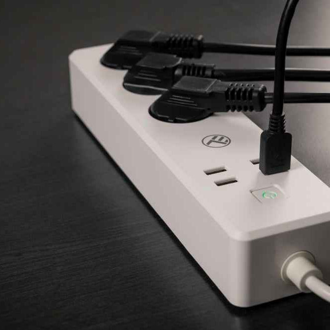 WiFi Power Strip 3 Outlets 4 USB 2200W 10A - TELLUR